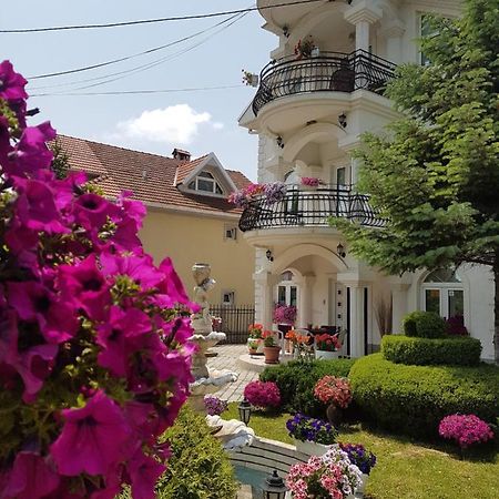Apartment Cace Kumanovo Luaran gambar